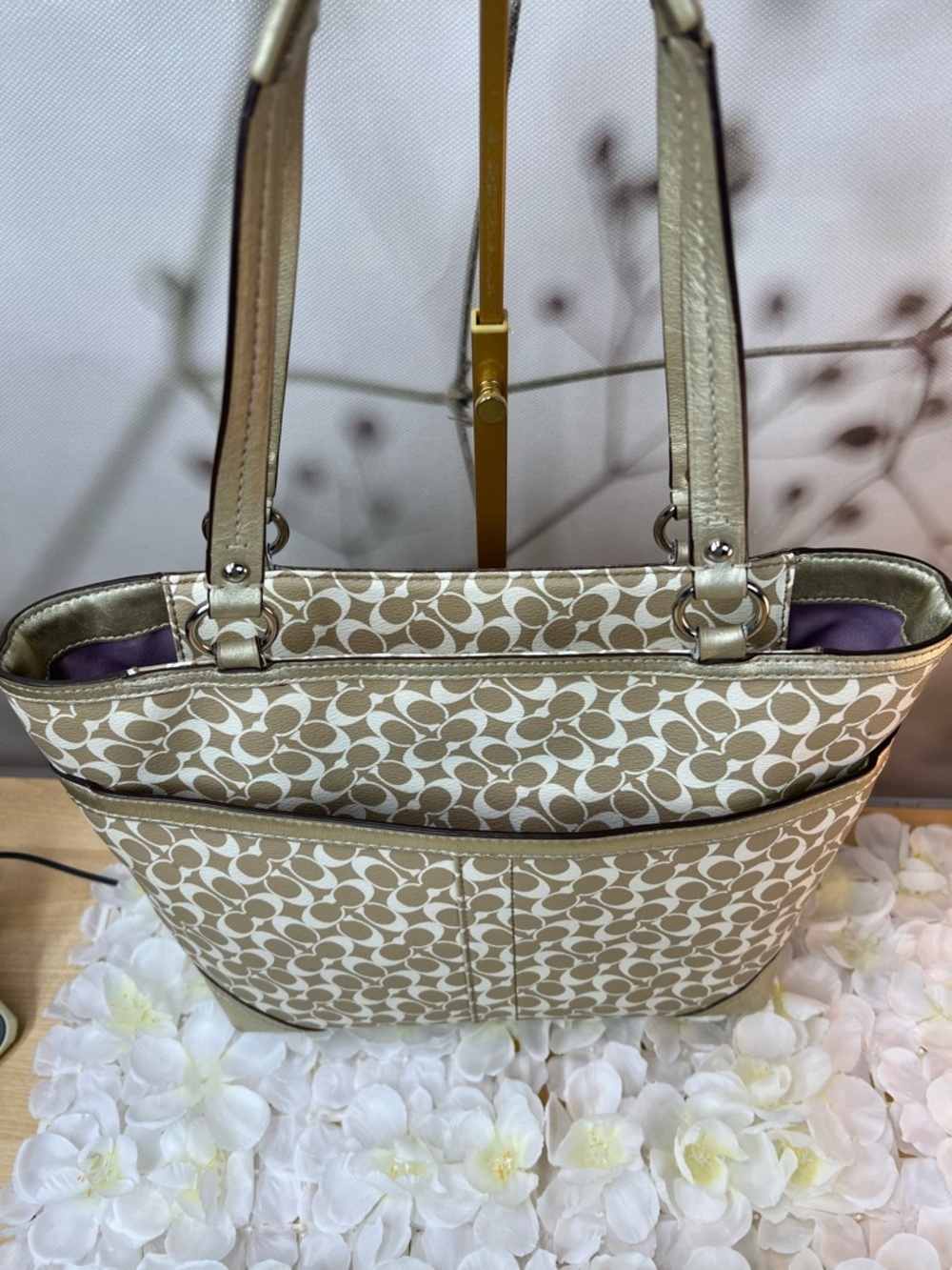 COACH Chealsea Heritage Stripe C Monogramed Beige Cream Purse - Picture 12 of 14